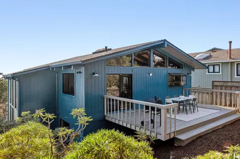 Exterior - 703 Etheldore St, Moss Beach, CA 94038 photo 7 of 16