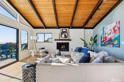 Living - 703 Etheldore St, Moss Beach, CA 94038 photo 3 of 5