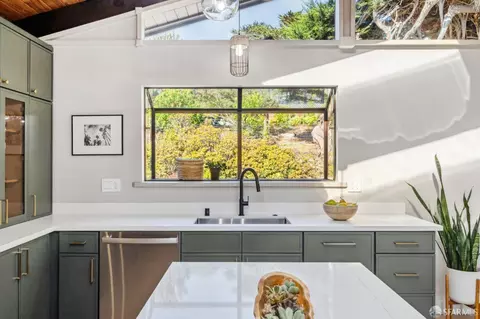 Kitchen - 703 Etheldore St, Moss Beach, CA 94038 photo 6 of 6