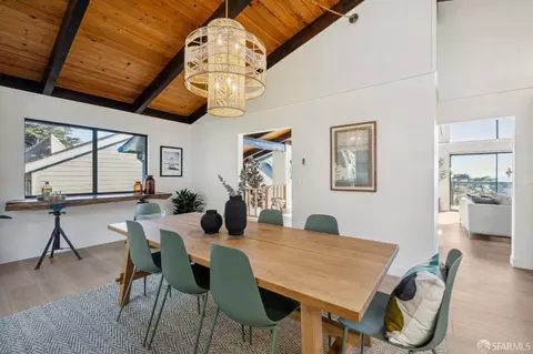 Dining - 703 Etheldore St, Moss Beach, CA 94038 photo 2 of 3