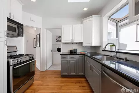 Kitchen - 671 Miramar Ave, San Francisco, CA 94112 photo 7 of 8