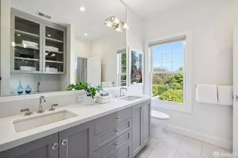 Bath - 1246 23rd Ave, San Francisco, CA 94122 photo 4 of 6
