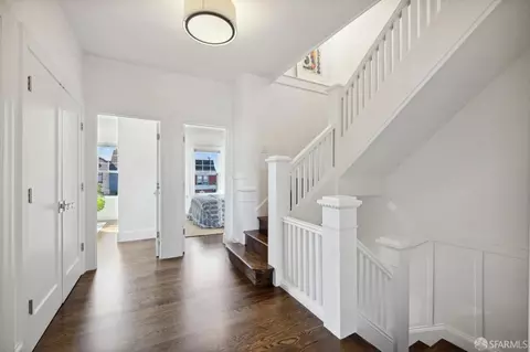Entry Way - 1246 23rd Ave, San Francisco, CA 94122 photo 7 of 11