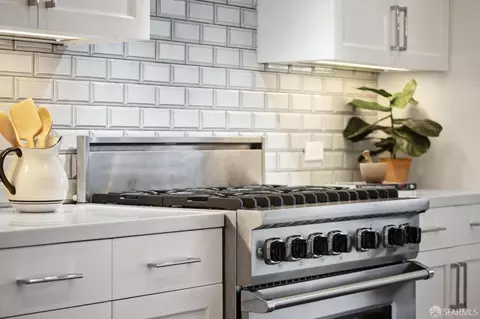 Kitchen - 1246 23rd Ave, San Francisco, CA 94122 photo 4 of 9