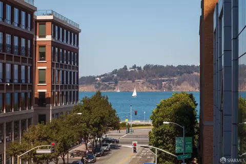 View/Area - 301 Main St #7B, San Francisco, CA 94105 photo 1 of 1