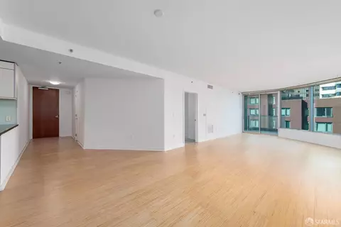 Living - 301 Main St #7B, San Francisco, CA 94105 photo 4 of 5