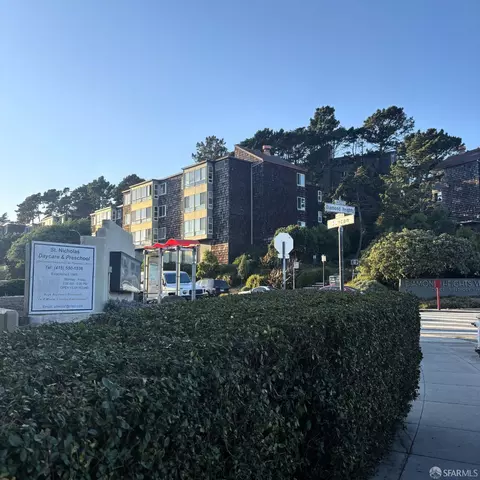Exterior - 940 Duncan St #302D, San Francisco, CA 94131 photo 1 of 1