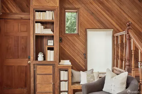 Entry Way - 187 States St, San Francisco, CA 94114 photo 2 of 2