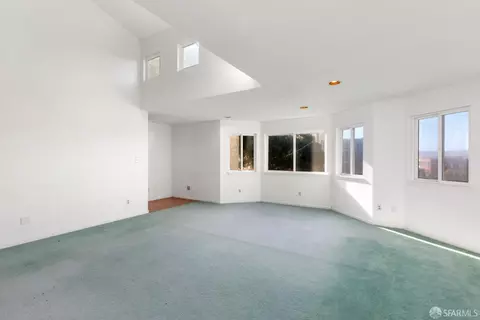 Living - 1902 23rd St, San Francisco, CA 94107 photo 2 of 7