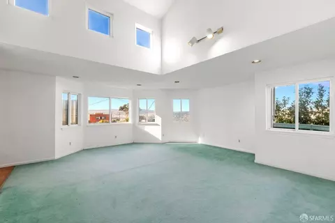 Living - 1902 23rd St, San Francisco, CA 94107 photo 1 of 7