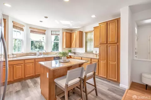 Kitchen - 1003 Cottage Ln, Hercules, CA 94547 photo 4 of 4