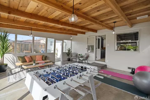 Exterior - 14459 Birch St, San Leandro, CA 94579 photo 3 of 6