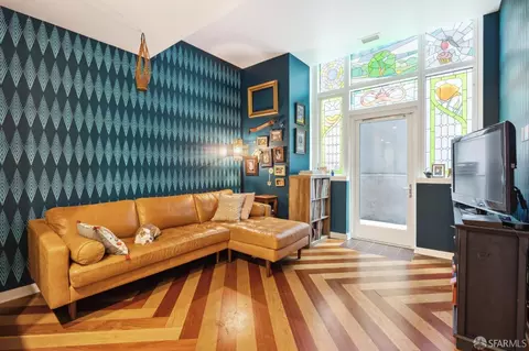 1688 Pine St #101, San Francisco, CA 94109