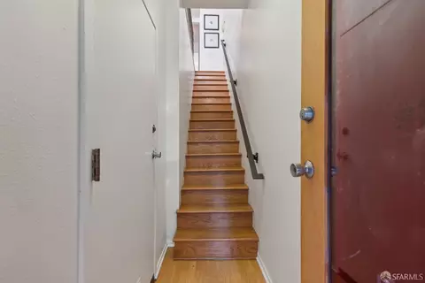 Entry Way - 3 Sumner St, San Francisco, CA 94103 photo 2 of 5