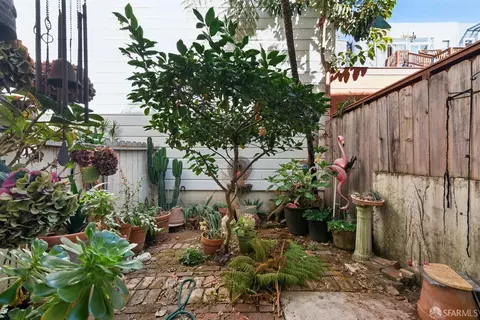 Exterior - 3 Sumner St, San Francisco, CA 94103 photo 3 of 5