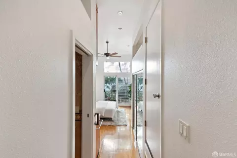 Entry Way - 3 Sumner St, San Francisco, CA 94103 photo 4 of 5