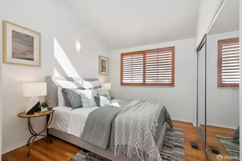 Bedroom - 3 Sumner St, San Francisco, CA 94103 photo 11 of 12