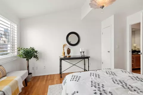 Bedroom - 3 Sumner St, San Francisco, CA 94103 photo 7 of 12