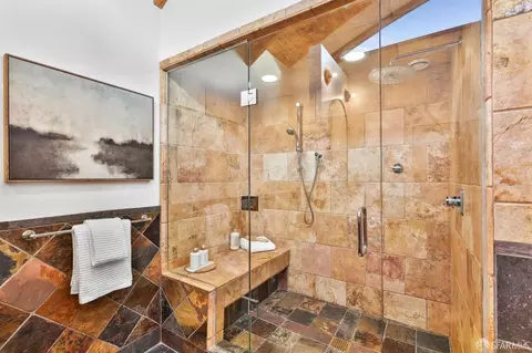 Bath - 189 Bonview St, San Francisco, CA 94110 photo 2 of 5