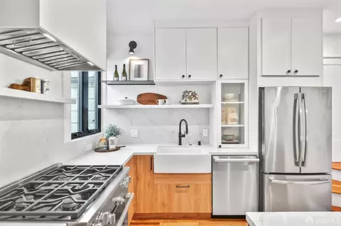 Kitchen - 189 Bonview St, San Francisco, CA 94110 photo 3 of 4