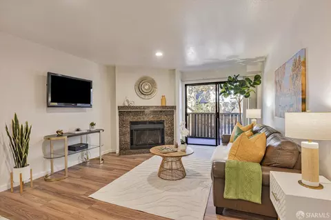 15335 Washington Ave #203, San Leandro, CA 94579