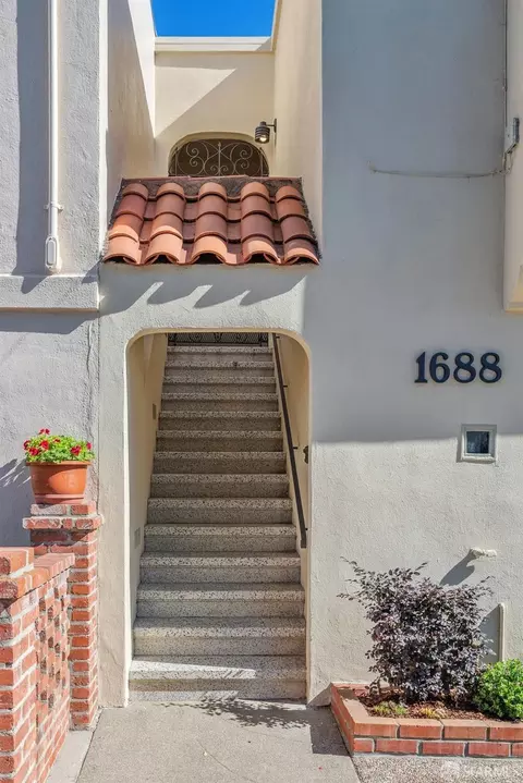 1688 42nd Ave, San Francisco, CA 94122 photo 2