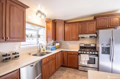 Kitchen - 22840 Optimist St, Hayward, CA 94541 photo 2 of 3