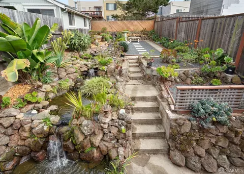 Exterior - 1246 25th Ave, San Francisco, CA 94122 photo 4 of 6