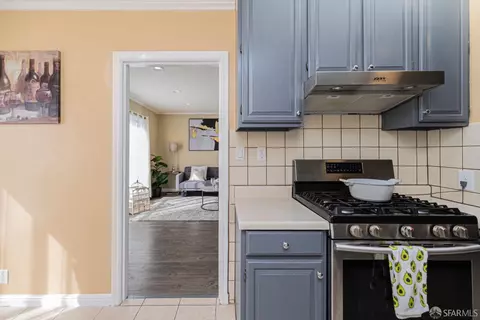 Kitchen - 230 Minerva St, San Francisco, CA 94112 photo 1 of 5