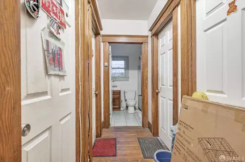 Entry Way - 351 Chenery St, San Francisco, CA 94131 photo 4 of 4