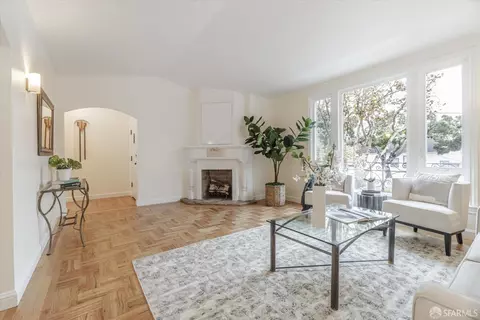 Living - 1650 Alemany Blvd, San Francisco, CA 94112 photo 3 of 7