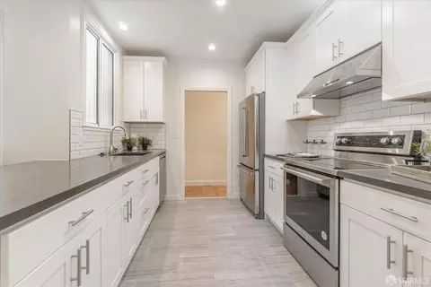 Kitchen - 1650 Alemany Blvd, San Francisco, CA 94112 photo 1 of 4