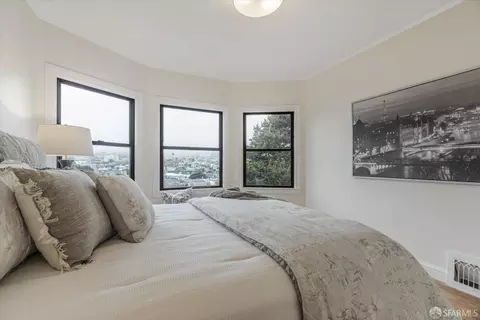 Bedroom - 1650 Alemany Blvd, San Francisco, CA 94112 photo 2 of 7