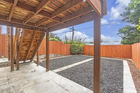 Exterior - 1650 Alemany Blvd, San Francisco, CA 94112 photo 9 of 10