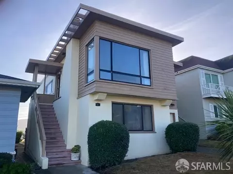 5 Pinehaven Dr, Daly City, CA 94015