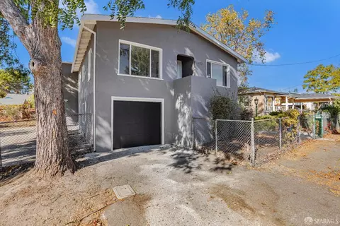 803 Vine Ave, Martinez, CA 94553 photo 4