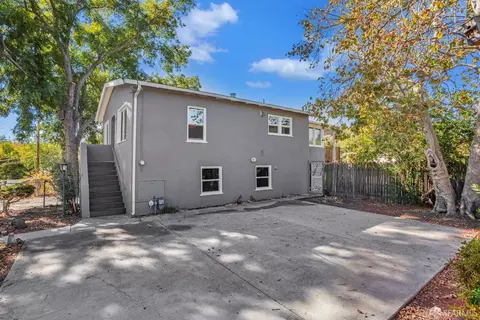 803 Vine Ave, Martinez, CA 94553 photo 5