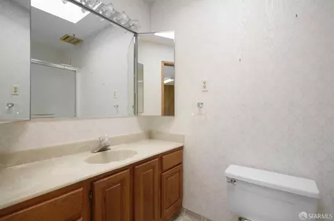 Bath - 1036 Munich St, San Francisco, CA 94112 photo 1 of 2