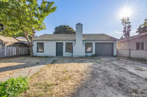 1386 Bay Rd, East Palo Alto, CA 94303
