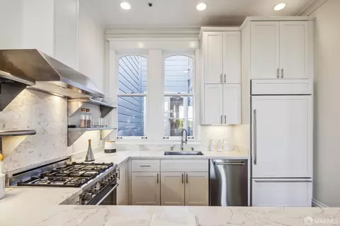 832 Bay St, San Francisco, CA 94109 photo 15