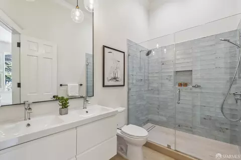 832 Bay St, San Francisco, CA 94109 photo 52