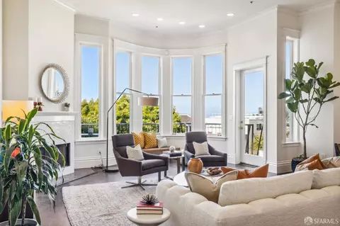 832 Bay St, San Francisco, CA 94109 photo 3