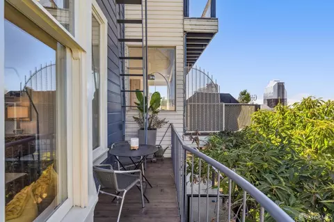 832 Bay St, San Francisco, CA 94109 photo 36