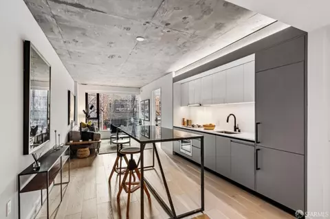 960 Market St #201, San Francisco, CA 94102
