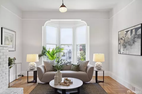 Living - 326 Eureka St, San Francisco, CA 94114 photo 3 of 6