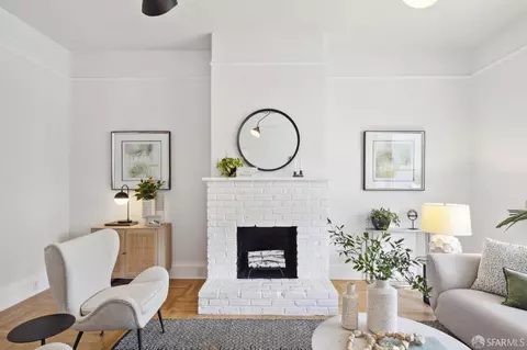 Living - 326 Eureka St, San Francisco, CA 94114 photo 5 of 6
