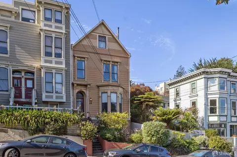 Exterior - 326 Eureka St, San Francisco, CA 94114 photo 4 of 11
