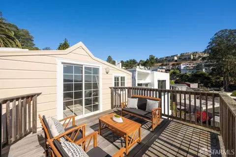 Exterior - 39 Arbor St, San Francisco, CA 94131 photo 6 of 10