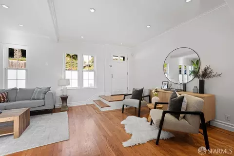 Entry Way - 39 Arbor St, San Francisco, CA 94131 photo 1 of 10