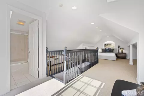 Entry Way - 39 Arbor St, San Francisco, CA 94131 photo 4 of 10